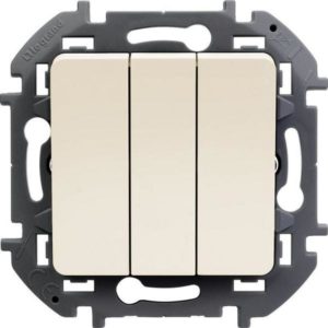 Механизм выкл. 3-кл. Inspiria 20А IP20 250В 10AX сл.кость 673641