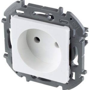 Механизм розетки 1-м СП Inspiria 16А IP20 250В 2P белый 673710